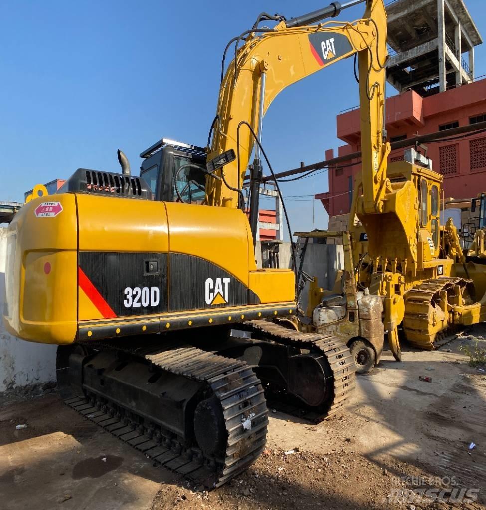 CAT 320 D Paletli ekskavatörler
