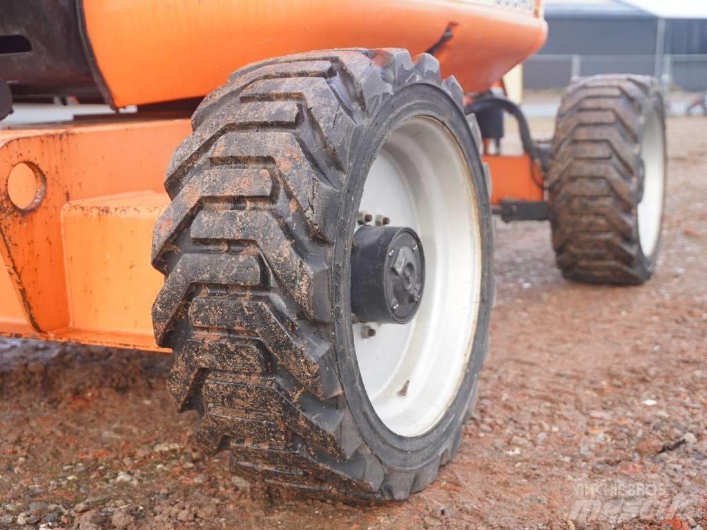 JLG 600 AJ Körüklü personel platformları