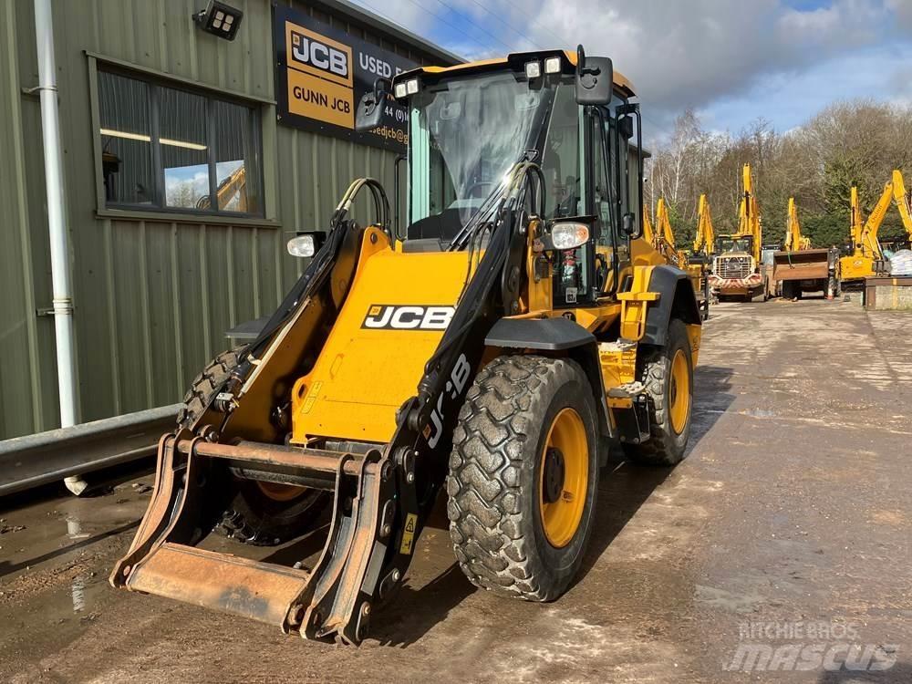 JCB 411 Tekerlekli yükleyiciler
