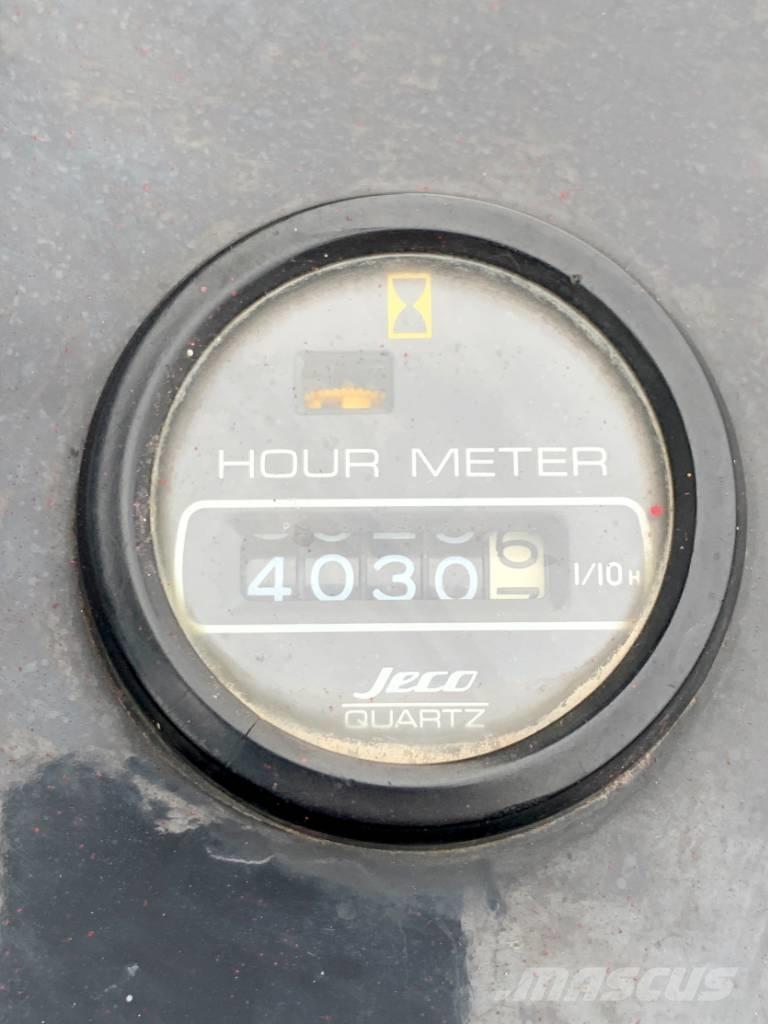 Unic URW 376 Mini vinçler