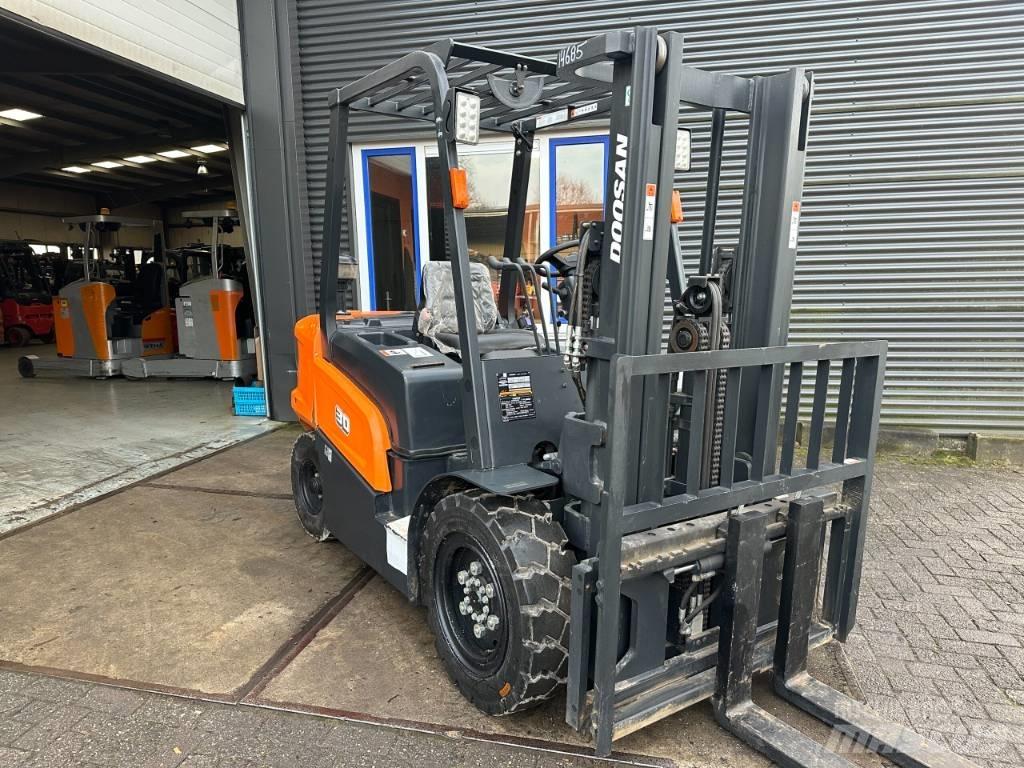 Doosan D30NX Dizel forkliftler