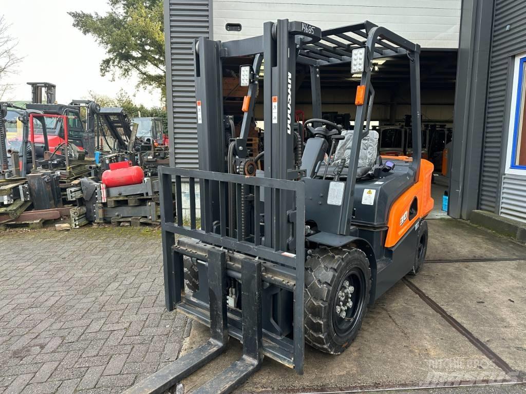 Doosan D30NX Dizel forkliftler