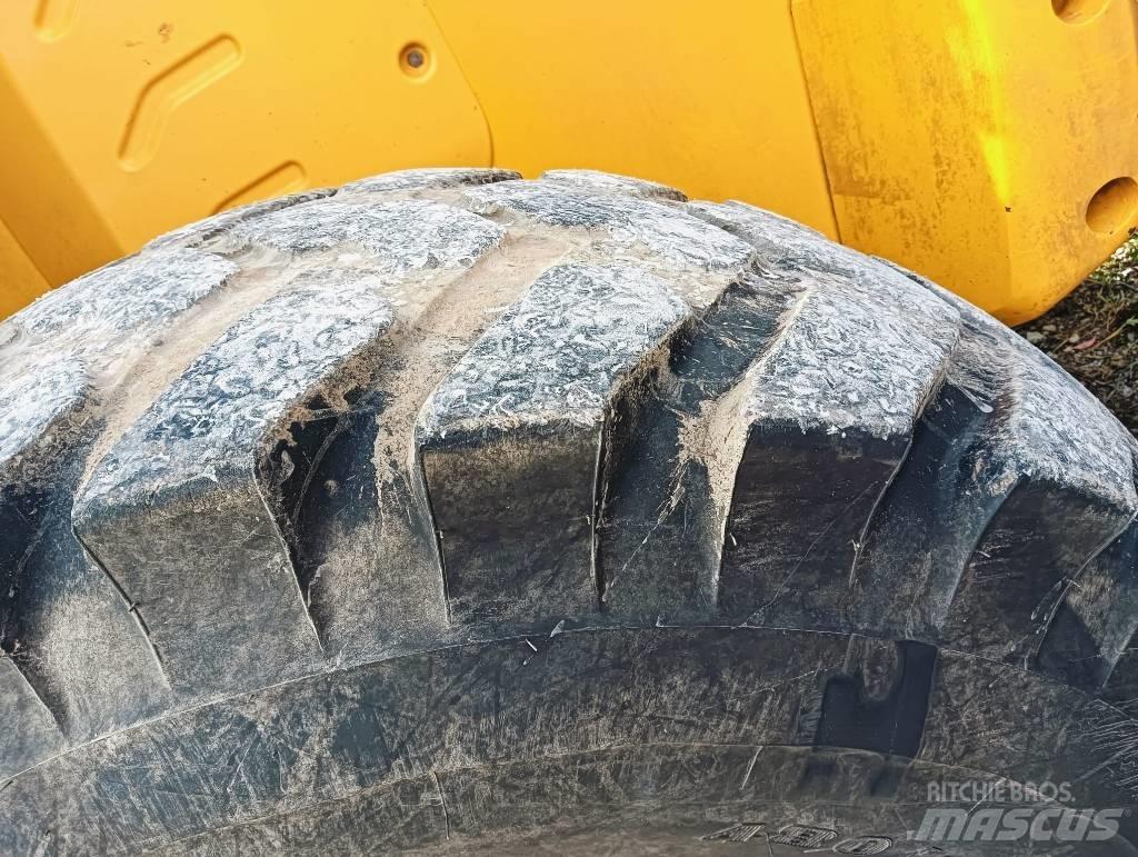 JCB 550-80 Tarimsal teleskopik yükleyiciler