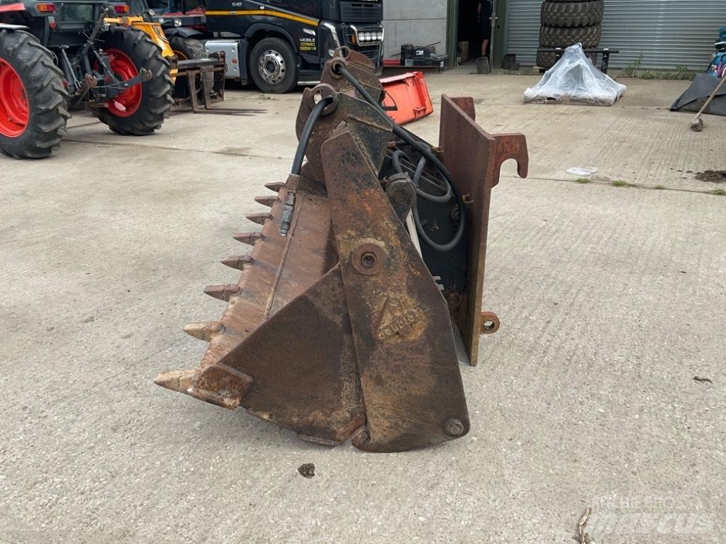 JCB 4 IN 1 BUCKET Kovalar