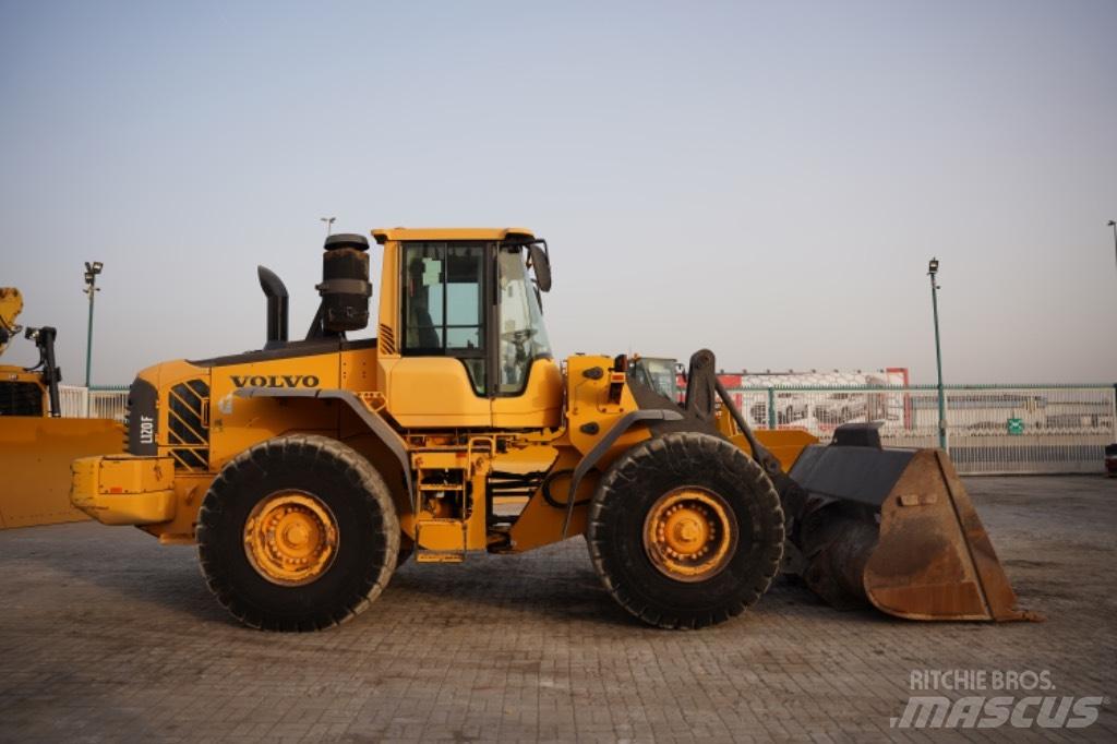 Volvo L 120 F Tekerlekli yükleyiciler