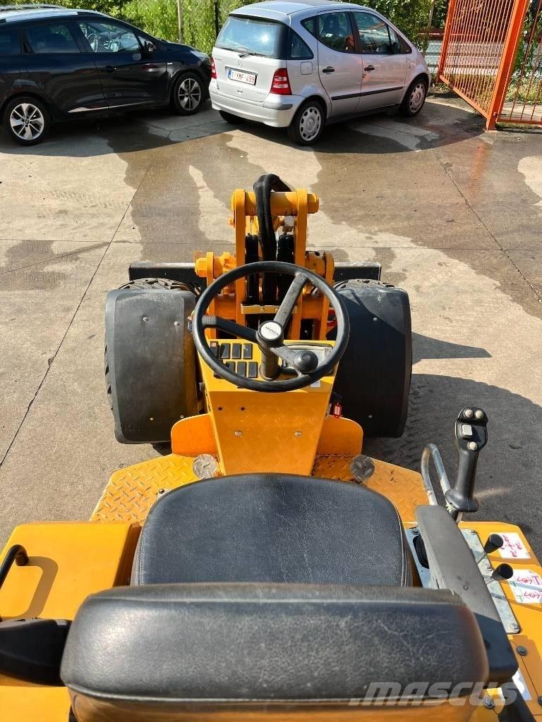 Knikmops KM 250 Tekerlekli yükleyiciler