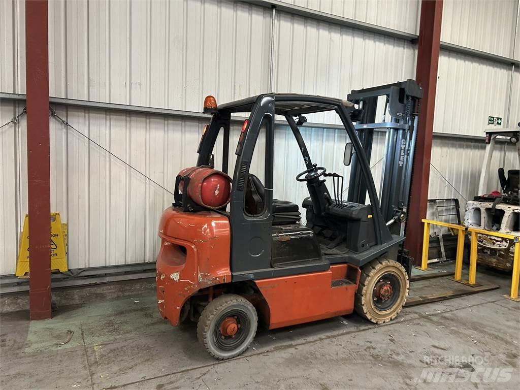 Nissan UD02A20PQ LPG'li forkliftler