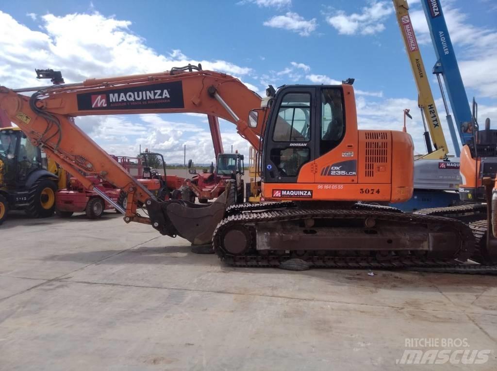 Doosan DX 235 LCR Paletli ekskavatörler