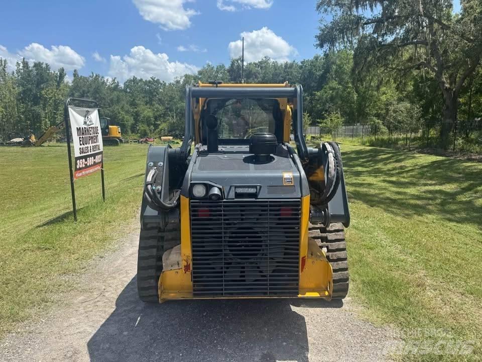 John Deere 325 Skid steer loderler