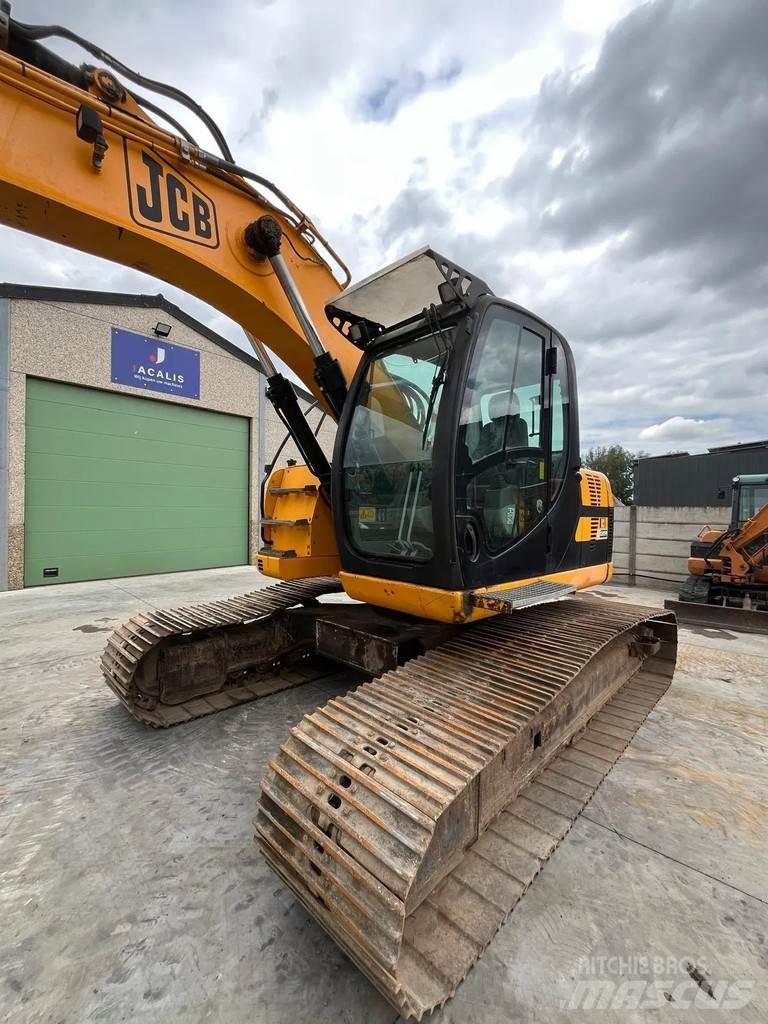 JCB JZ 255LC Paletli ekskavatörler