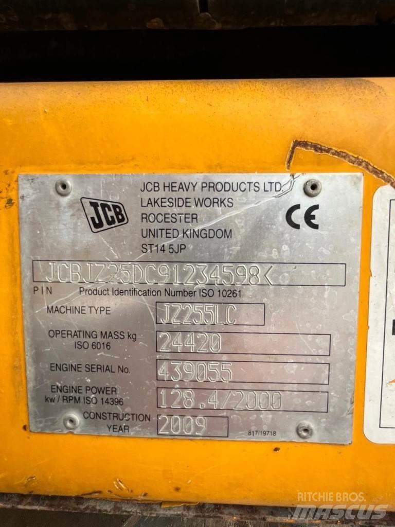 JCB JZ 255LC Paletli ekskavatörler