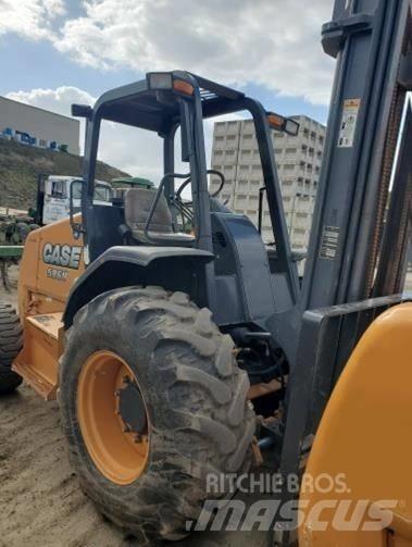 CASE 586H Arazi tipi forklift