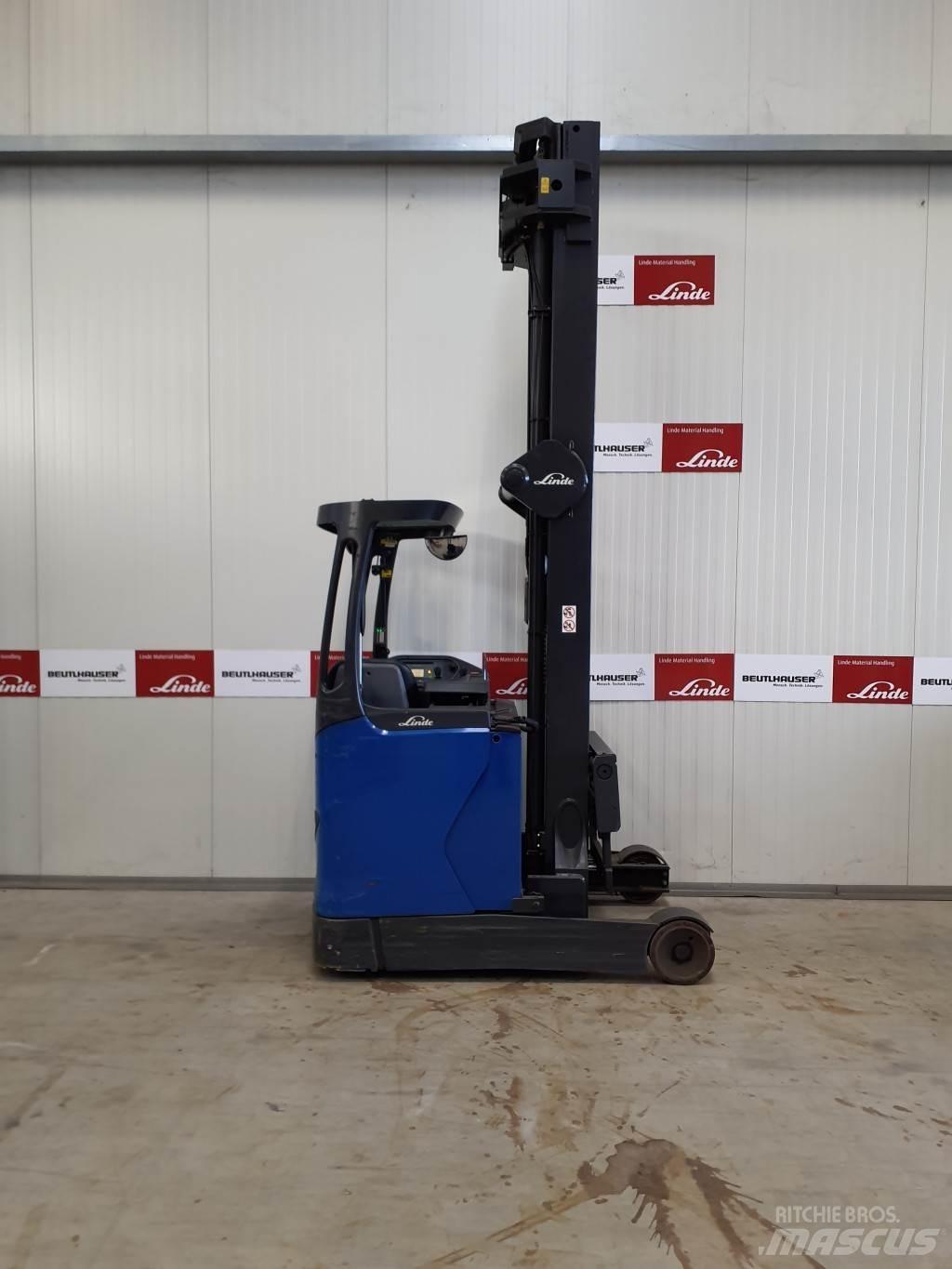 Linde R16HD Reach truck - depo içi istif araçları
