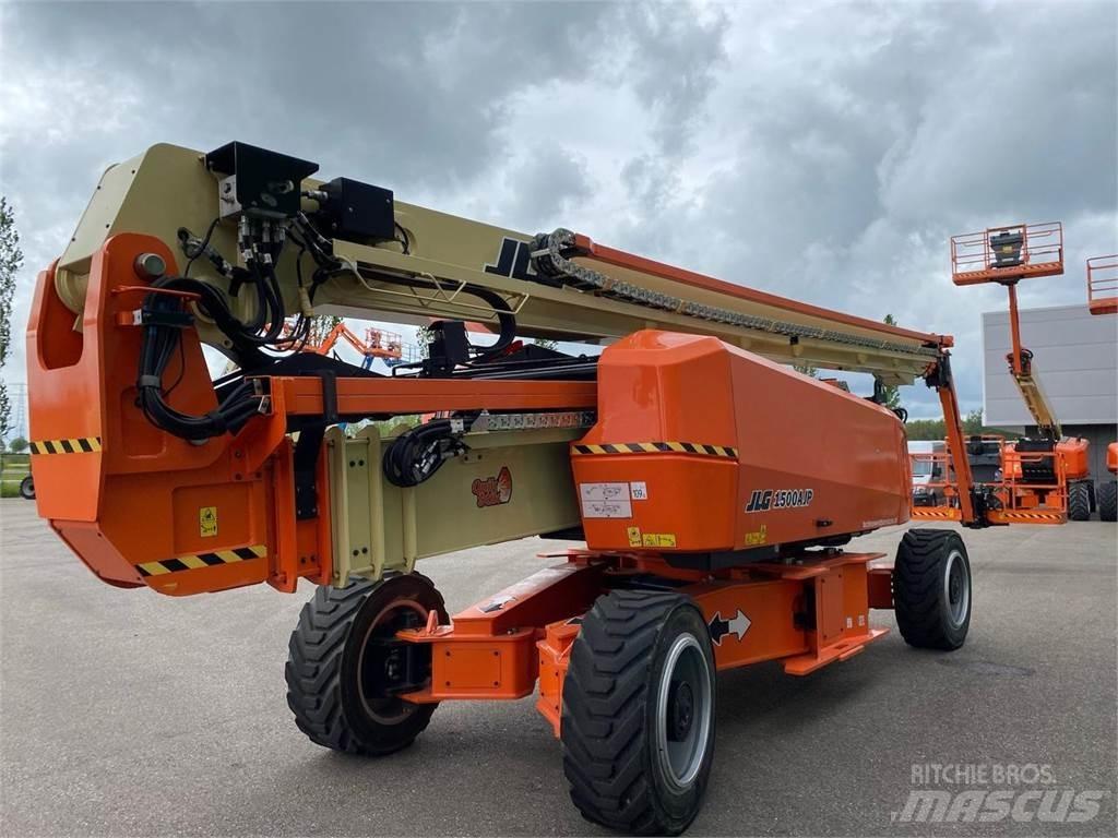JLG 1500AJP Körüklü personel platformları