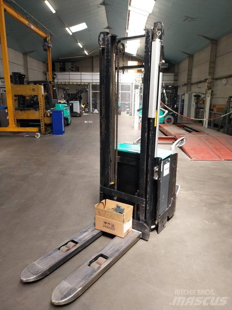 Mitsubishi SBV 16 N Akülü depo ekipmanları