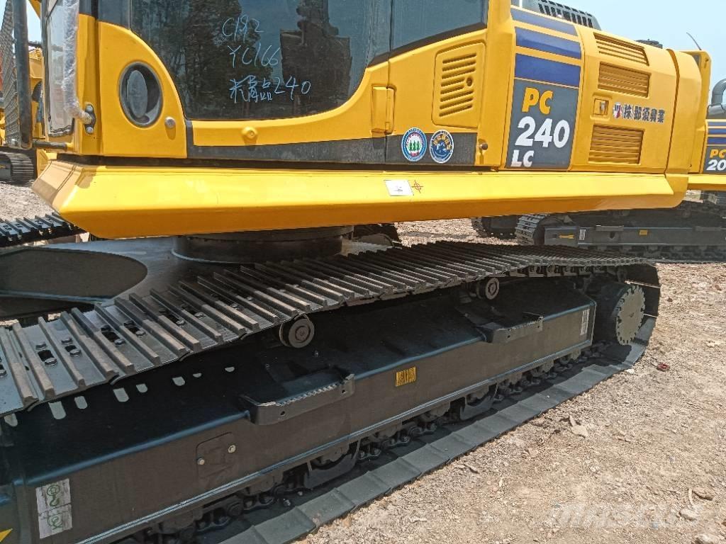 Komatsu PC 240 Paletli ekskavatörler