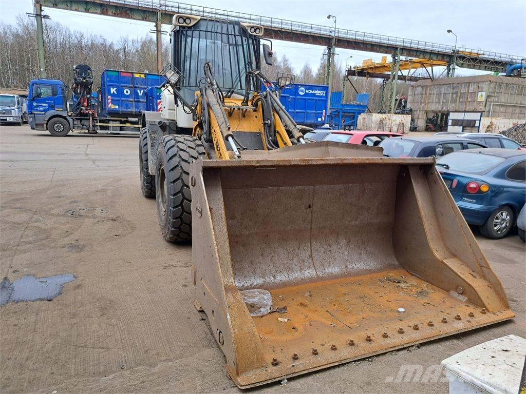 Liebherr L546 4X4 Diger
