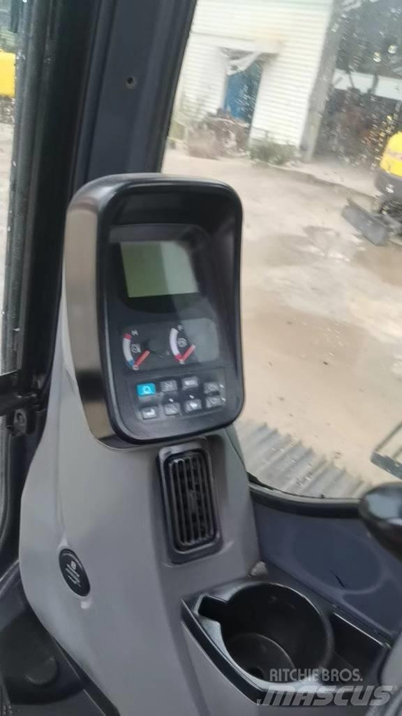 Kobelco 140-8 Paletli ekskavatörler