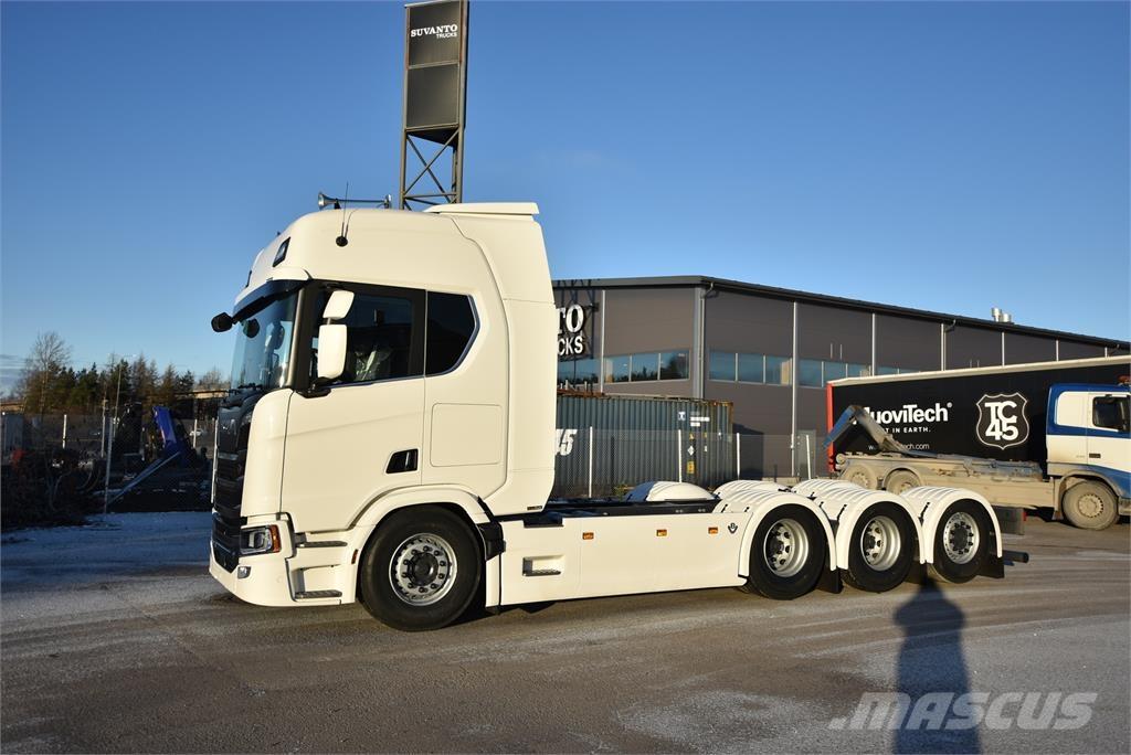 Scania R590 8X4 Çekiciler