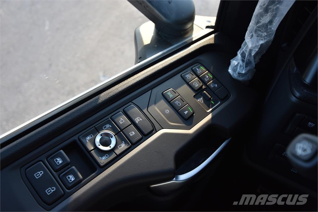 Scania R590 8X4 Çekiciler