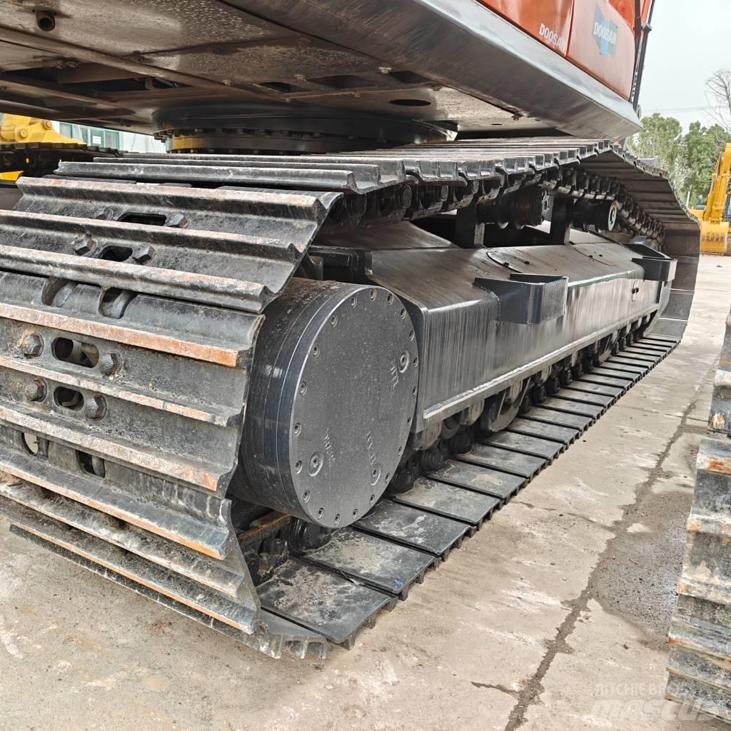 Doosan 225-9C Paletli ekskavatörler