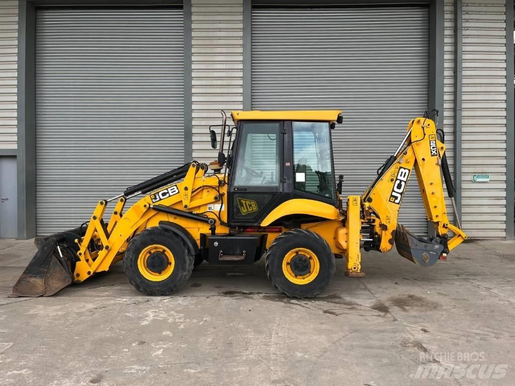 JCB 2 CX Kazıcı yükleyiciler - beko loder