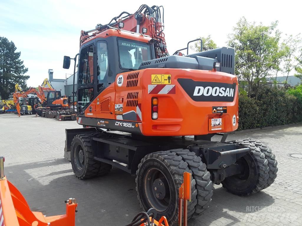 Doosan DX 165 W-5 Lastik tekerli ekskavatörler