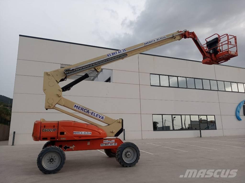 JLG E 600 JP Körüklü personel platformları