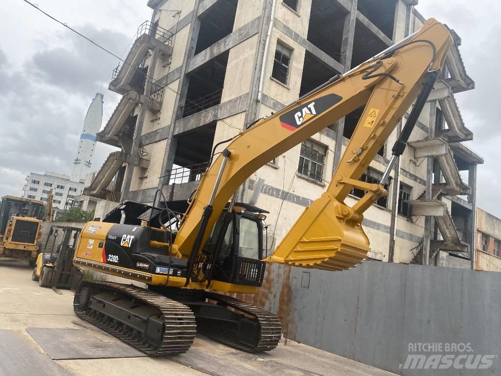 CAT 320 D Paletli ekskavatörler