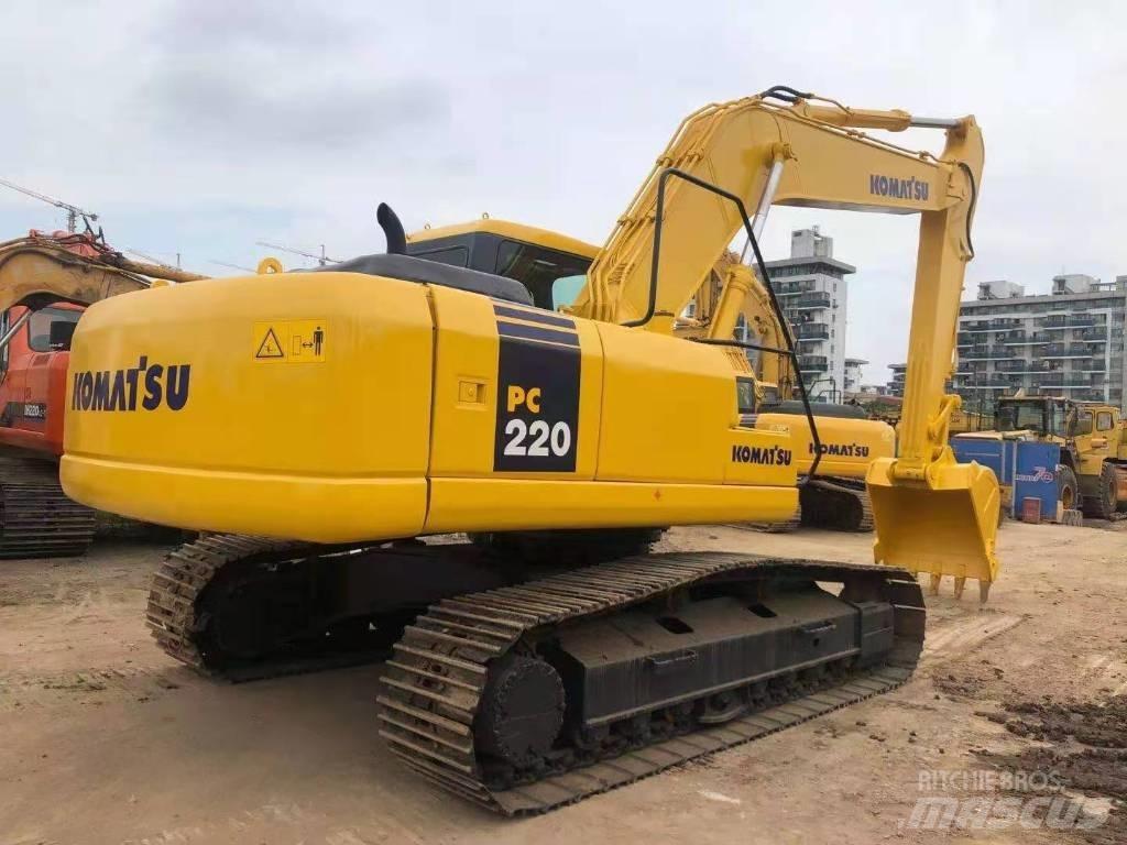 Komatsu PC 220-7 Paletli ekskavatörler