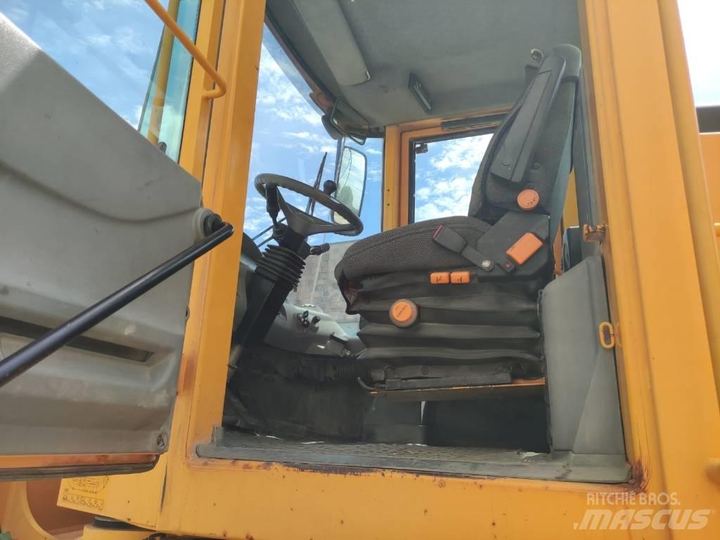 Volvo L 90 E Tekerlekli yükleyiciler