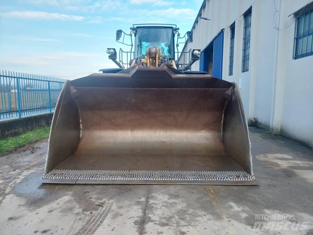 Komatsu WA475 Tekerlekli yükleyiciler