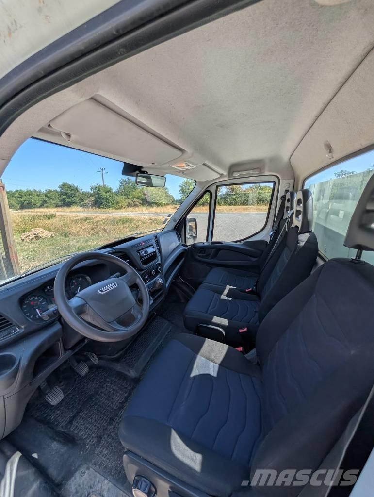 Iveco 35-12 Pikaplar