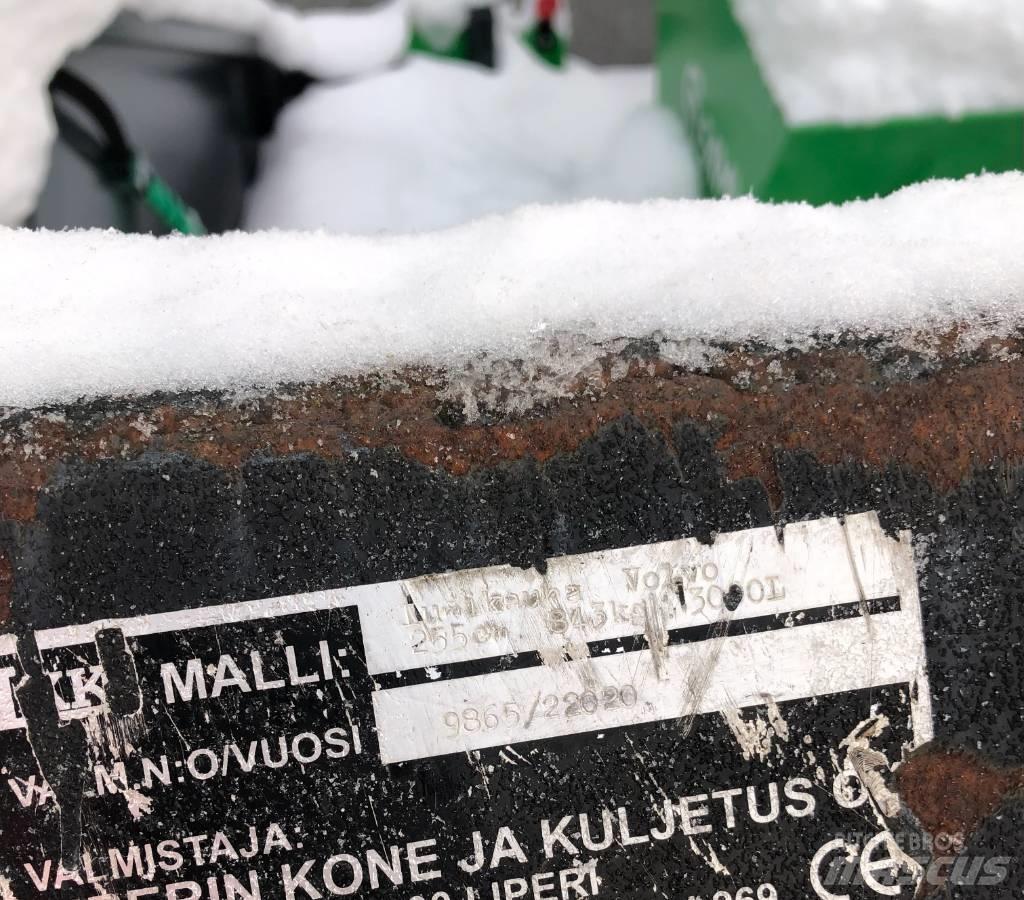  LKK Lumikauha 3000L Diger yükleme ve kazma ekipmanlari