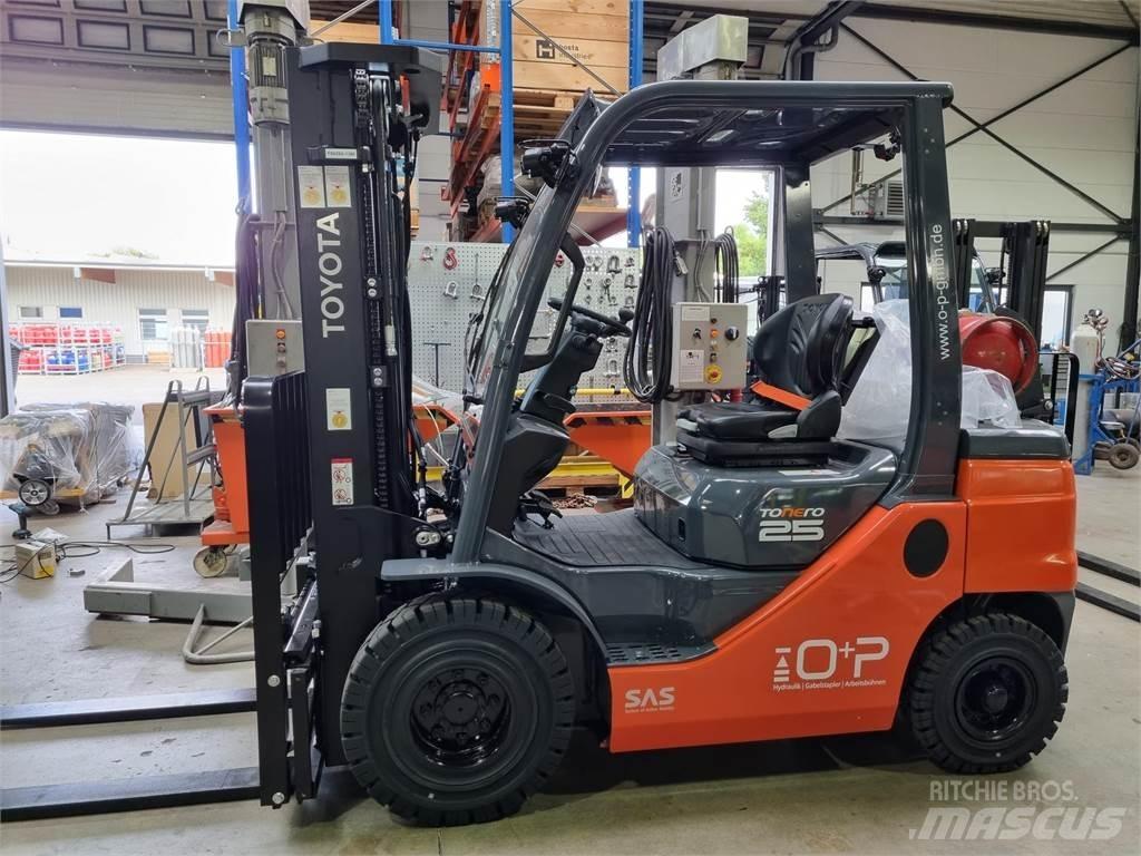 Toyota 02-8FGF25 LPG'li forkliftler