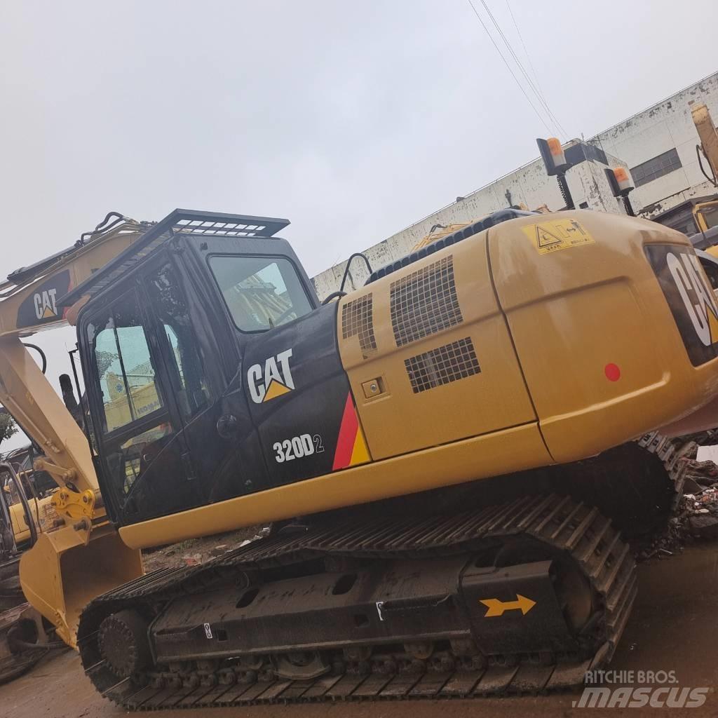 CAT 320 D Paletli ekskavatörler