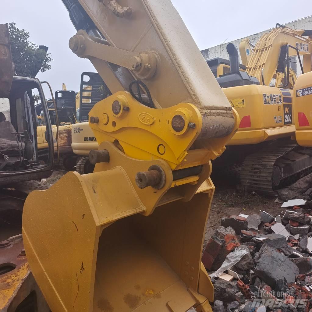 CAT 320 D Paletli ekskavatörler