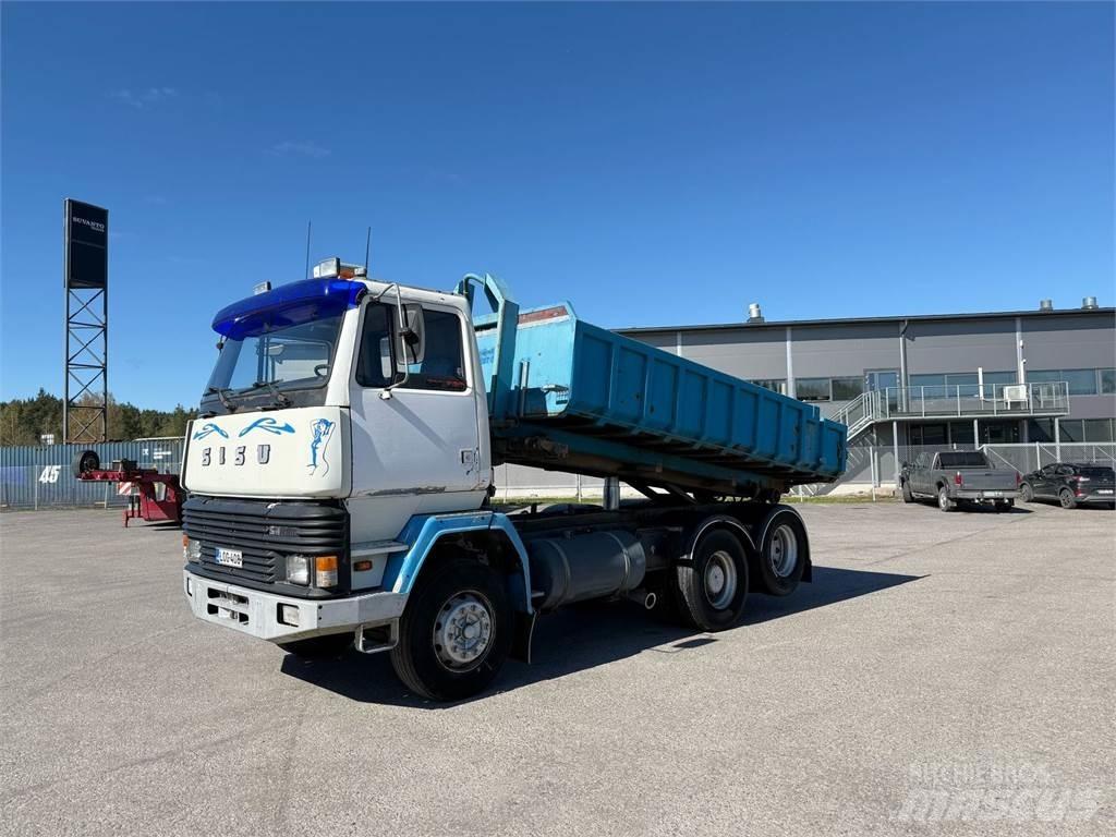 Sisu SM300 6x2 Çekiciler