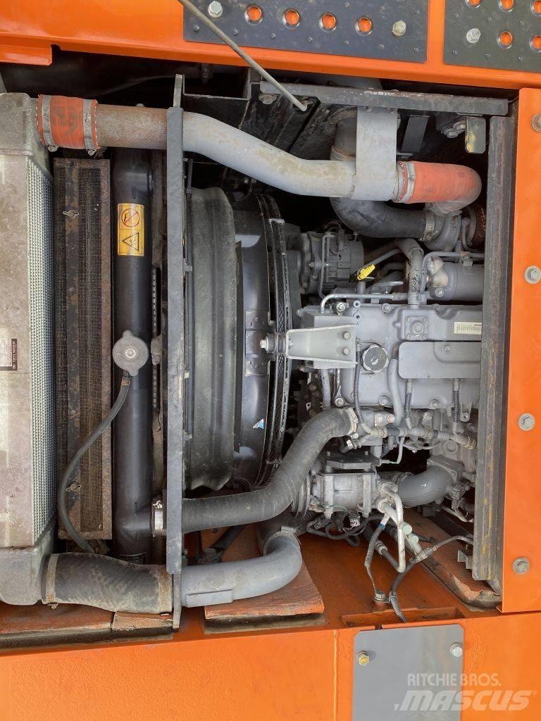 Hitachi ZX 140 W-3 Lastik tekerli ekskavatörler