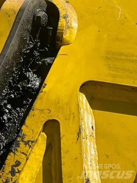 Menzi Muck M545A Lastik tekerli ekskavatörler