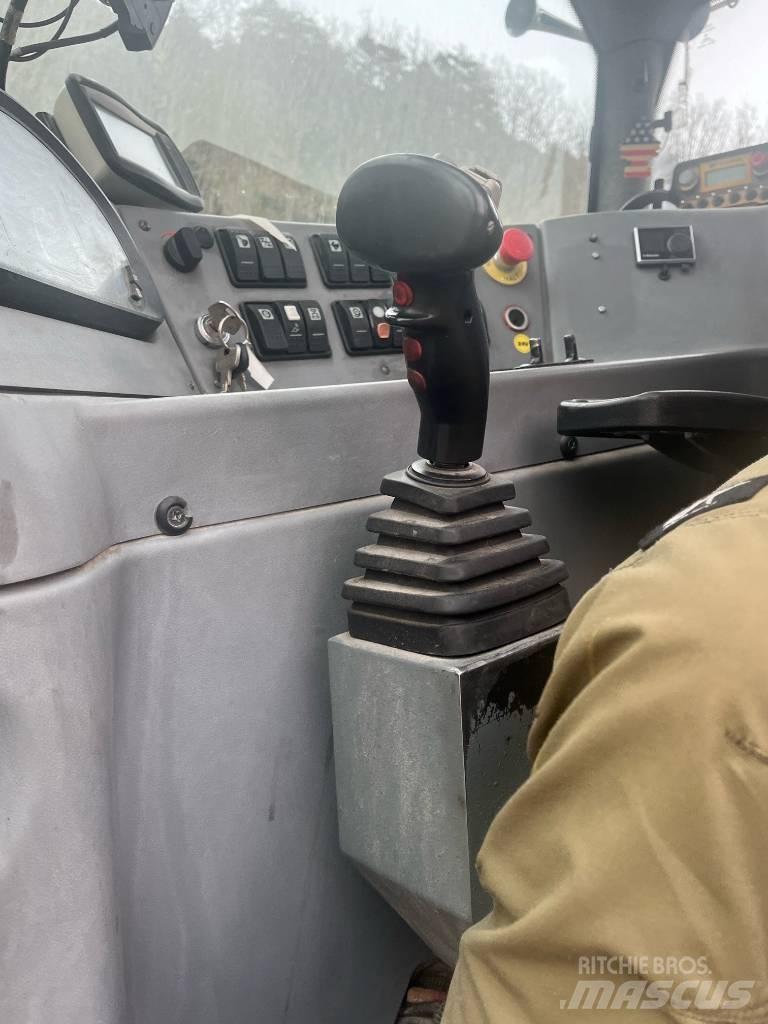 Menzi Muck M545A Lastik tekerli ekskavatörler