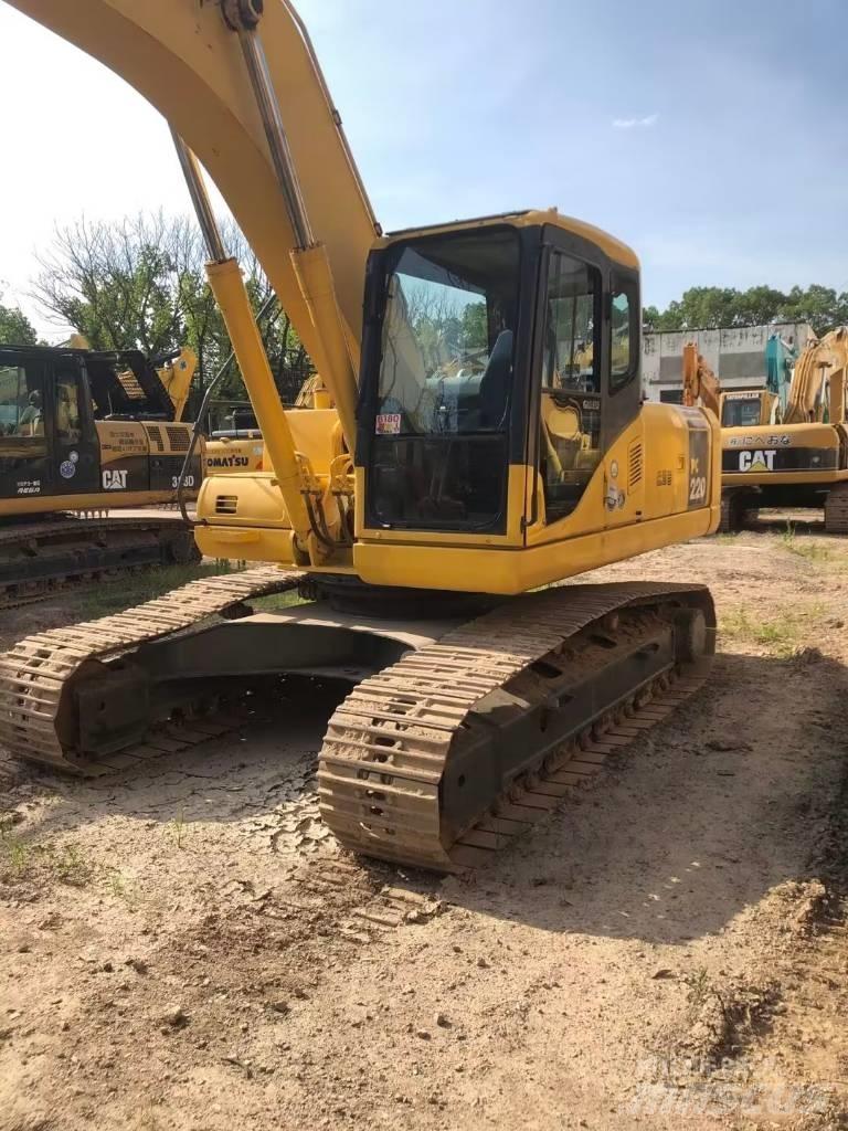 Komatsu PC220-7 Paletli ekskavatörler