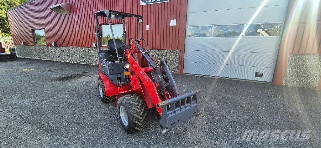 Flexitrac 1126 Çok amaçlı yükleyiciler