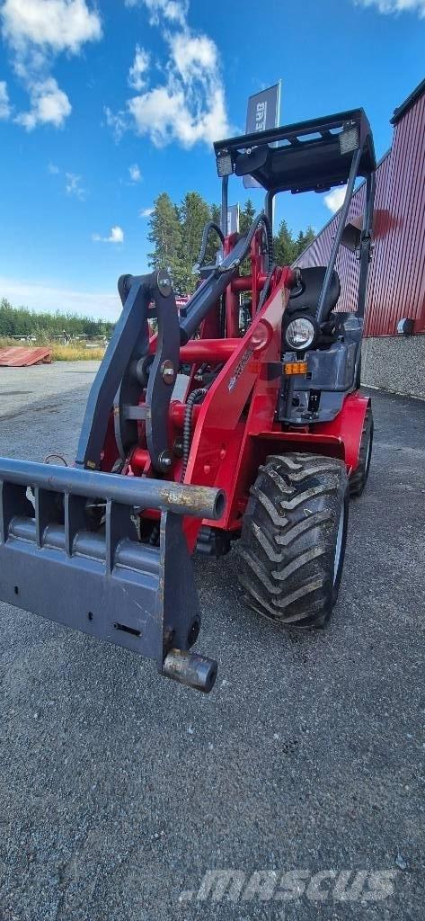 Flexitrac 1126 Çok amaçlı yükleyiciler