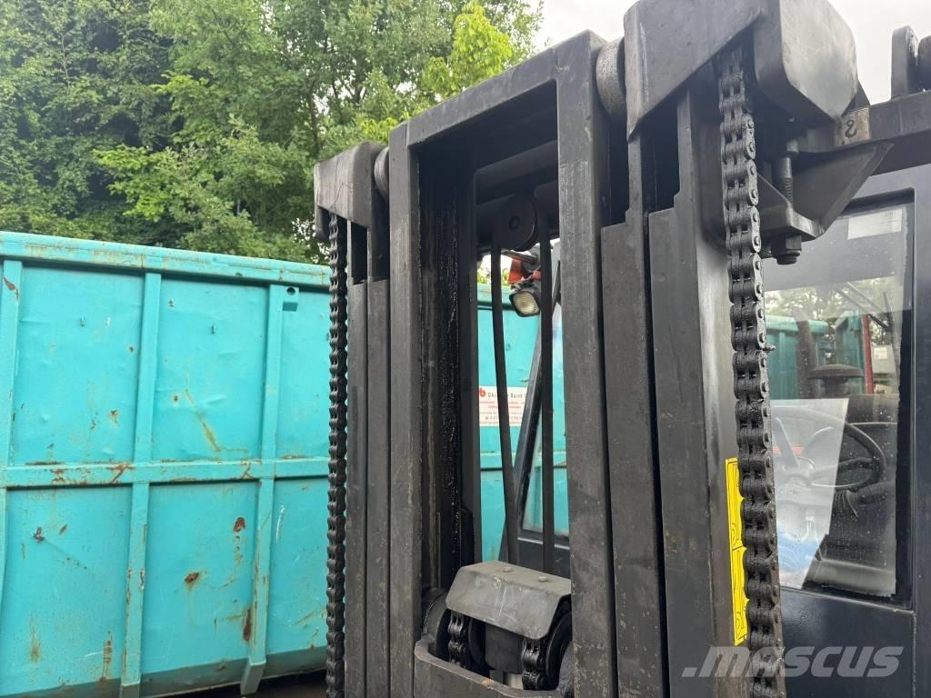 Mora MC80CS Dizel forkliftler