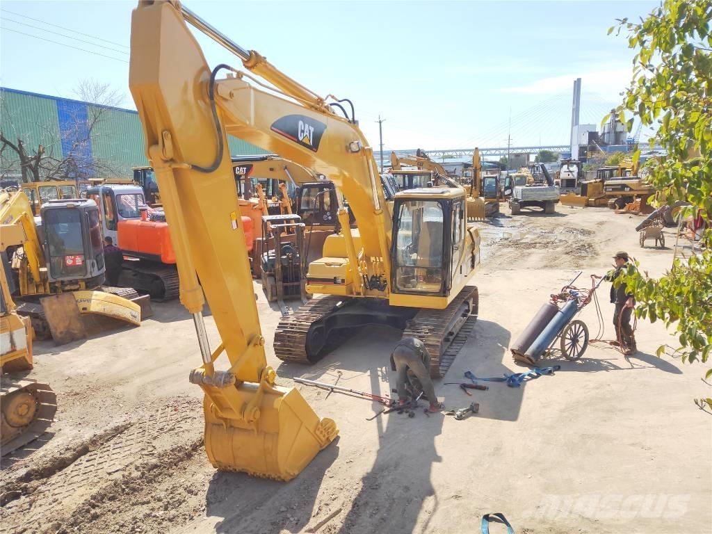 CAT 320B Paletli ekskavatörler