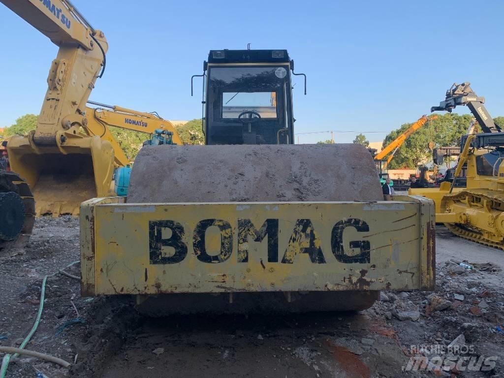 Bomag BW 225 D-3 Çift tamburlu silindirler