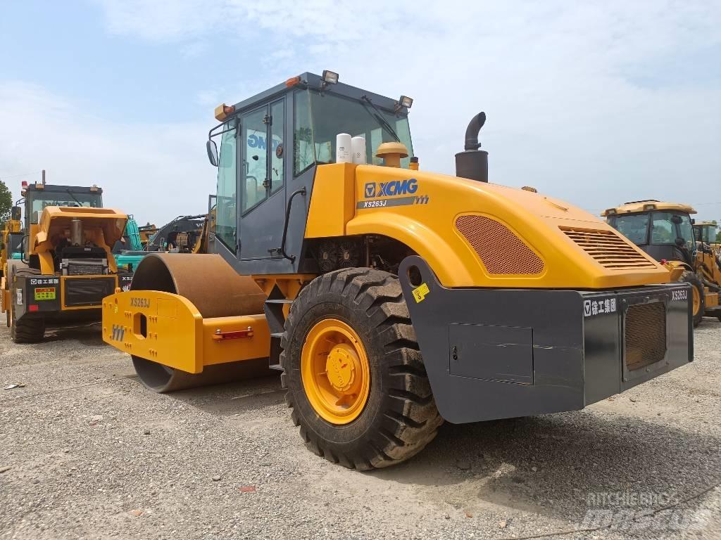 XCMG XS 263J Tek tamburlu silindirler