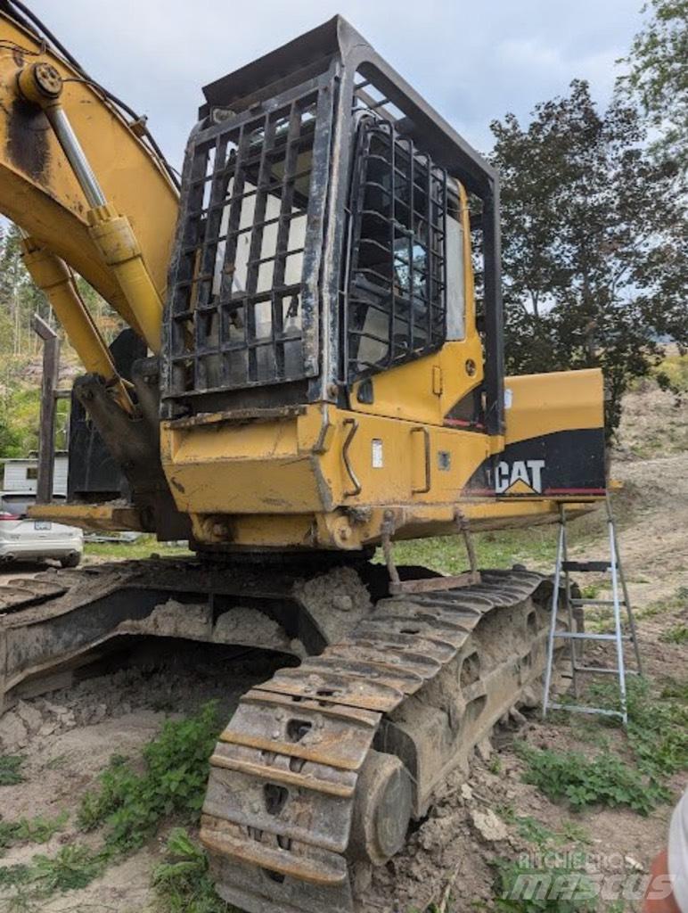 CAT 322 C Paletli ekskavatörler