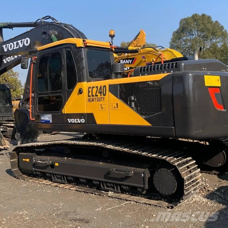 Volvo EC 240 Paletli ekskavatörler